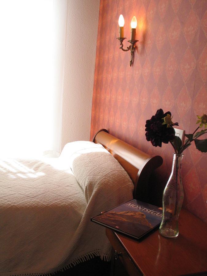 Le Saint Vincent Bed & Breakfast Foix Exterior photo